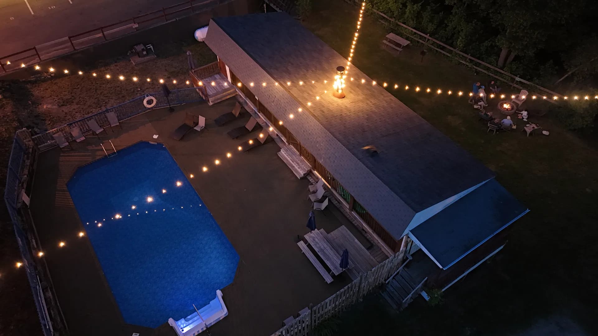 Evening fire pit area at Inn 32 in North Woodstock, NH